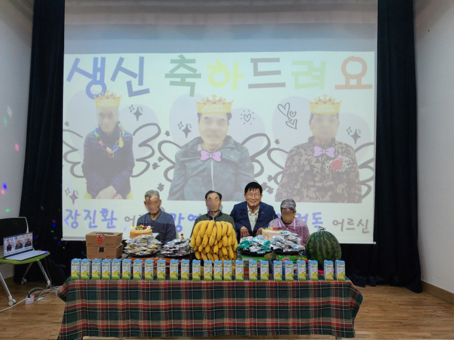 원장님과 사진.jpg