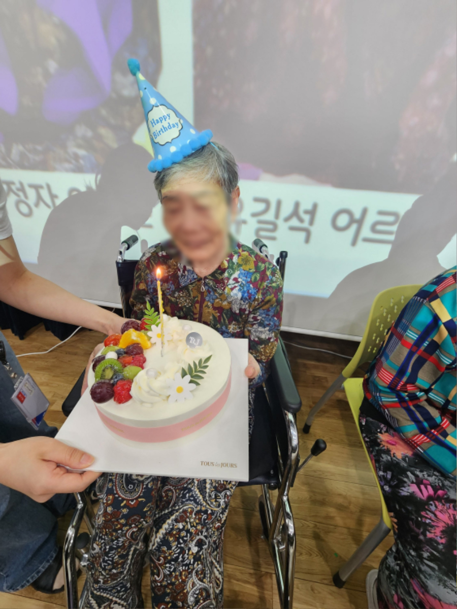 정자 케이크1.jpg