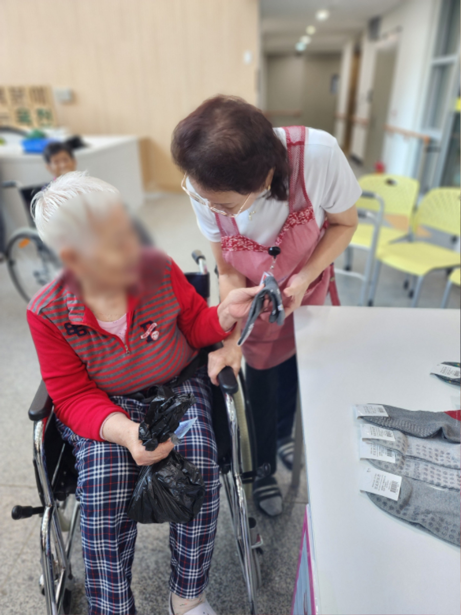 돈계산 모자이크6.jpg